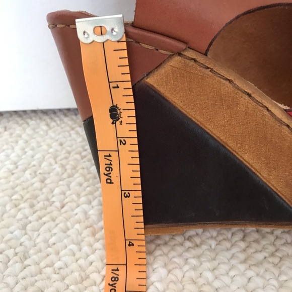 Leather wedge sandals. Size 36, worn twice. Lasocki, quality Polish brand fits 6 - Picture 3 of 5